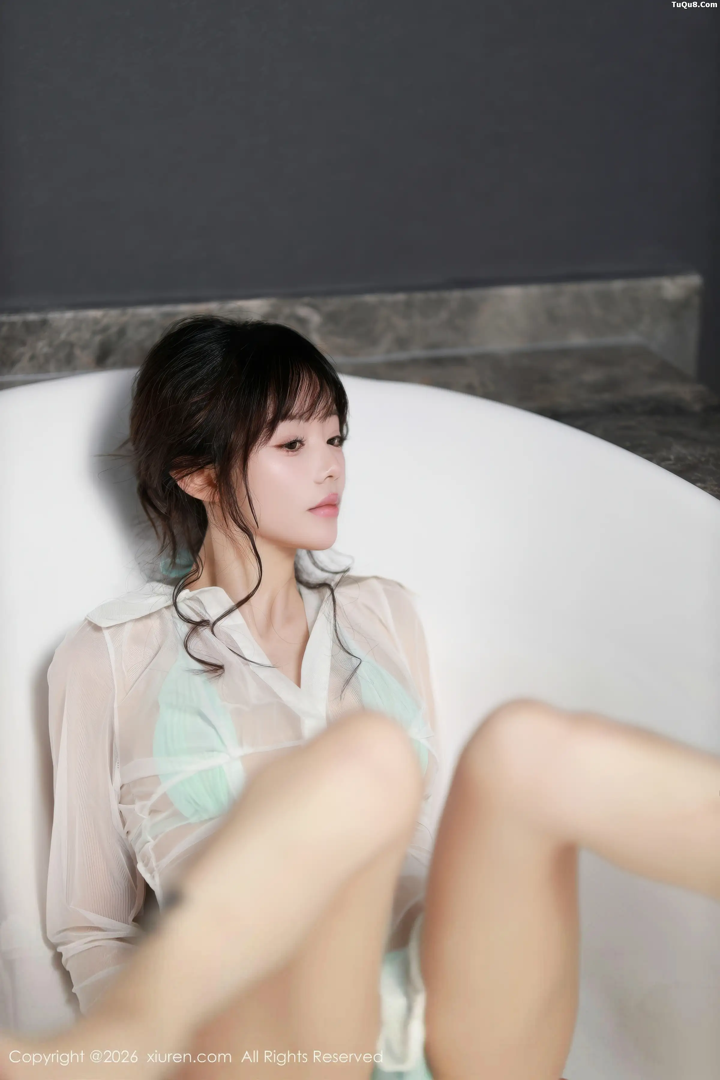 佘贝拉  [XiuRen]高清写真图 2026.01.05 No.11191 佘贝拉Bella 薄纱服饰第32张图片