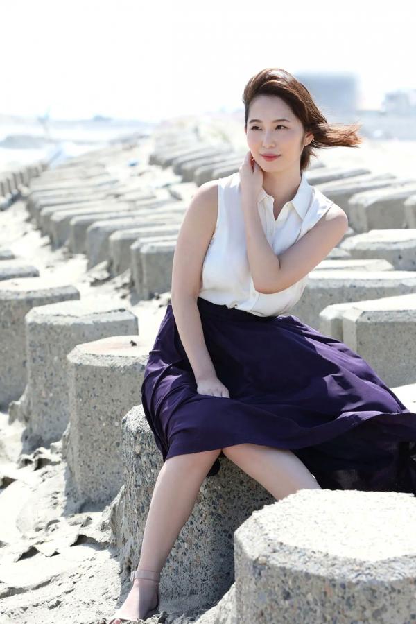 塩地美澄  塩地美澄 - 日本一のフェロモン美女アナ与官能之旅：性感内衣与浴室湿身私房写真第6张图片