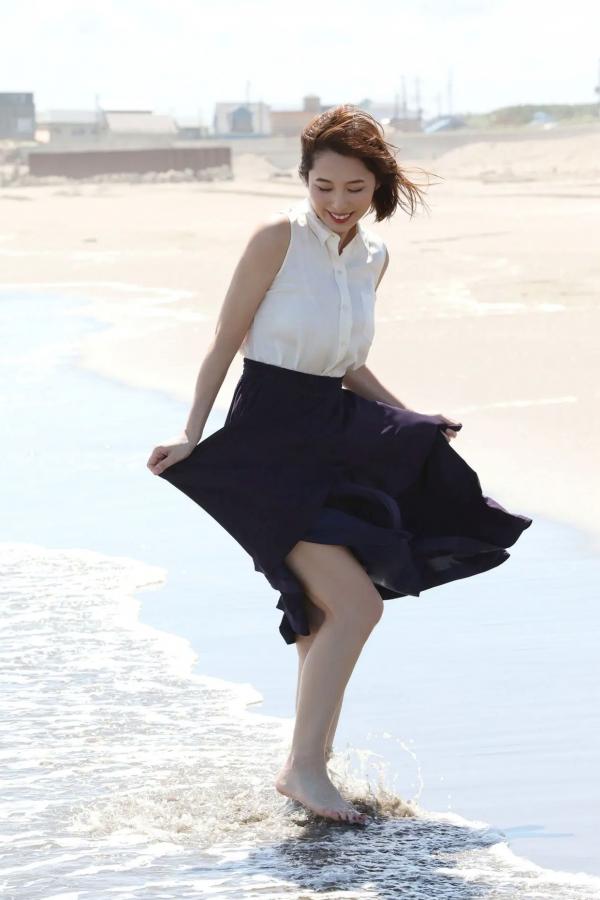 塩地美澄  塩地美澄 - 日本一のフェロモン美女アナ与官能之旅：性感内衣与浴室湿身私房写真第7张图片