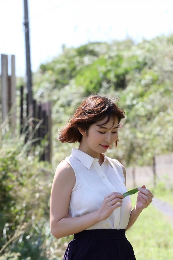 塩地美澄  塩地美澄 - 日本一のフェロモン美女アナ与官能之旅：性感内衣与浴室湿身私房写真第63张图片