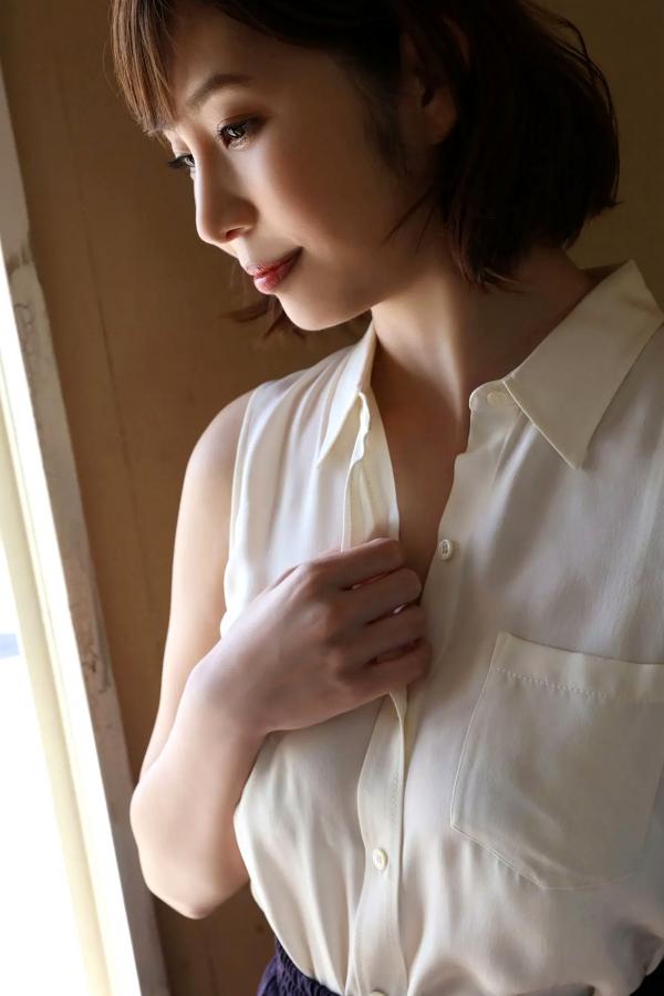 塩地美澄  塩地美澄 - 日本一のフェロモン美女アナ与官能之旅：性感内衣与浴室湿身私房写真第76张图片