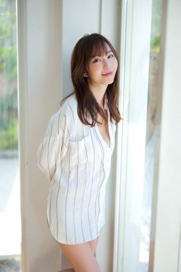 塩地美澄   塩地美澄 - 女子アナ桃源郷：绝美性感比基尼泳池写真，室内私房大尺度诱惑，前日本女主播尽显轻熟丰满韵味第3张图片