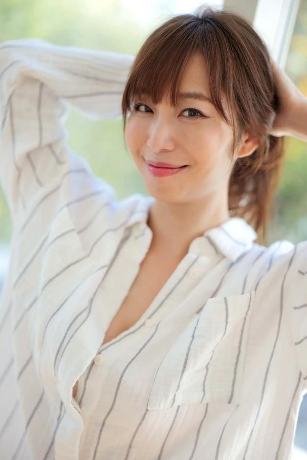 塩地美澄   塩地美澄 - 女子アナ桃源郷：绝美性感比基尼泳池写真，室内私房大尺度诱惑，前日本女主播尽显轻熟丰满韵味第9张图片