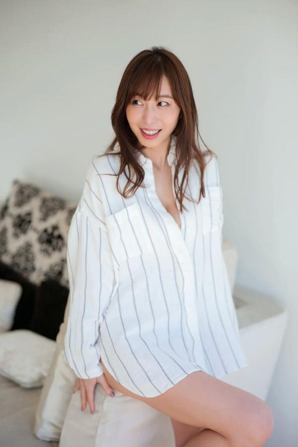 塩地美澄   塩地美澄 - 女子アナ桃源郷：绝美性感比基尼泳池写真，室内私房大尺度诱惑，前日本女主播尽显轻熟丰满韵味第10张图片