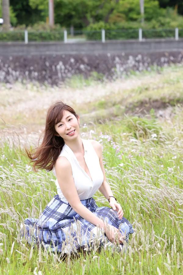塩地美澄   塩地美澄 - Nocturne vol.3 沙滩比基尼性感写真，极致诱惑私房照展现完美曼妙曲线第2张图片