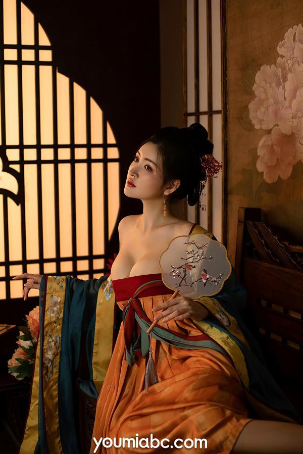 沈梦瑶   YouMi尤蜜-沈梦瑶-《夜话西窗烛》国风古典汉服私房：香肩半露，烛光摇曳，绝美身姿尽显东方极致诱惑第9张图片