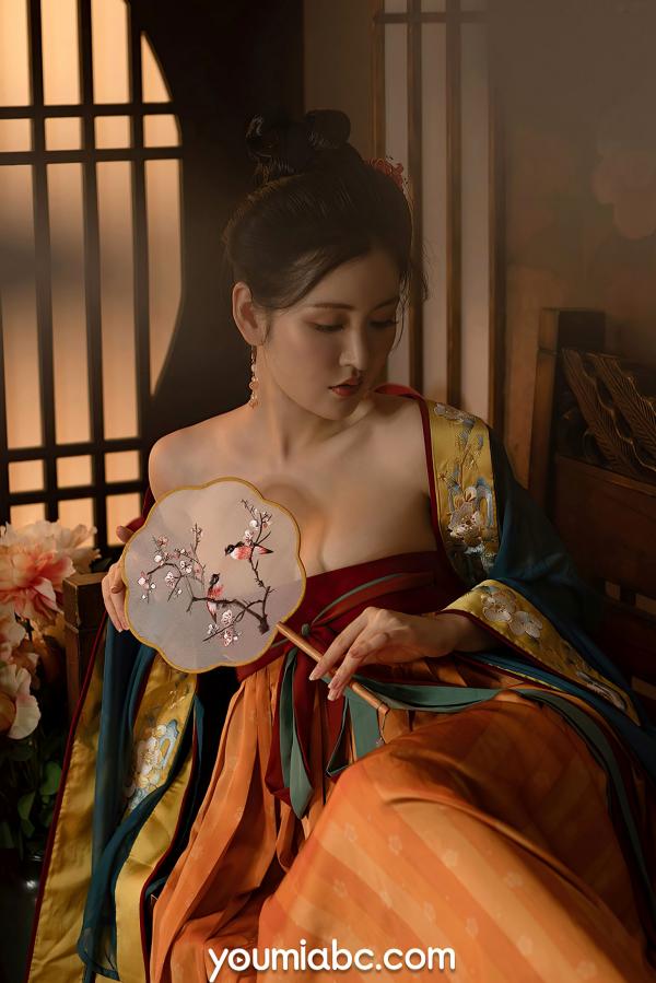 沈梦瑶   YouMi尤蜜-沈梦瑶-《夜话西窗烛》国风古典汉服私房：香肩半露，烛光摇曳，绝美身姿尽显东方极致诱惑第13张图片