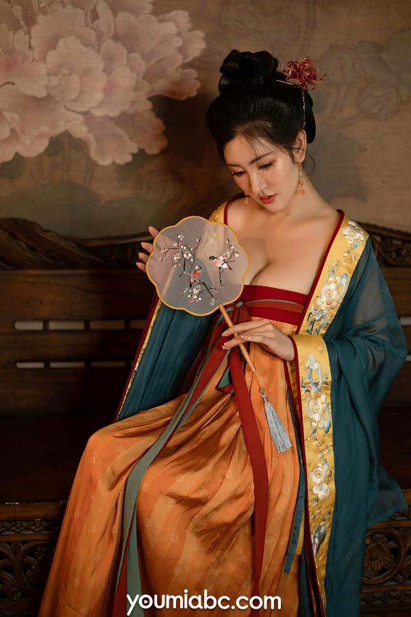 沈梦瑶   YouMi尤蜜-沈梦瑶-《夜话西窗烛》国风古典汉服私房：香肩半露，烛光摇曳，绝美身姿尽显东方极致诱惑第20张图片