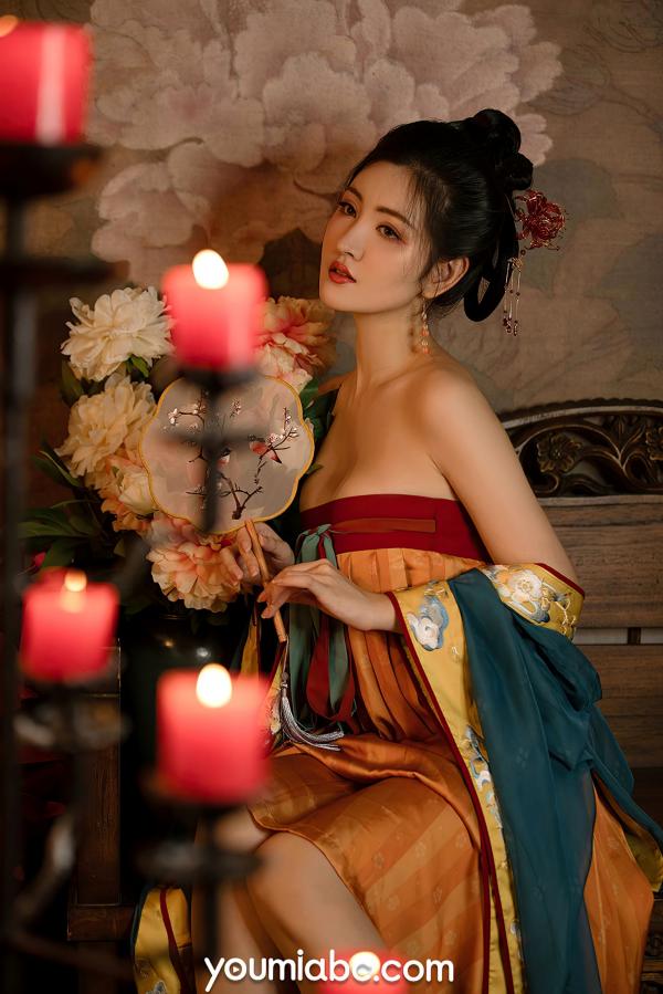 沈梦瑶   YouMi尤蜜-沈梦瑶-《夜话西窗烛》国风古典汉服私房：香肩半露，烛光摇曳，绝美身姿尽显东方极致诱惑第32张图片