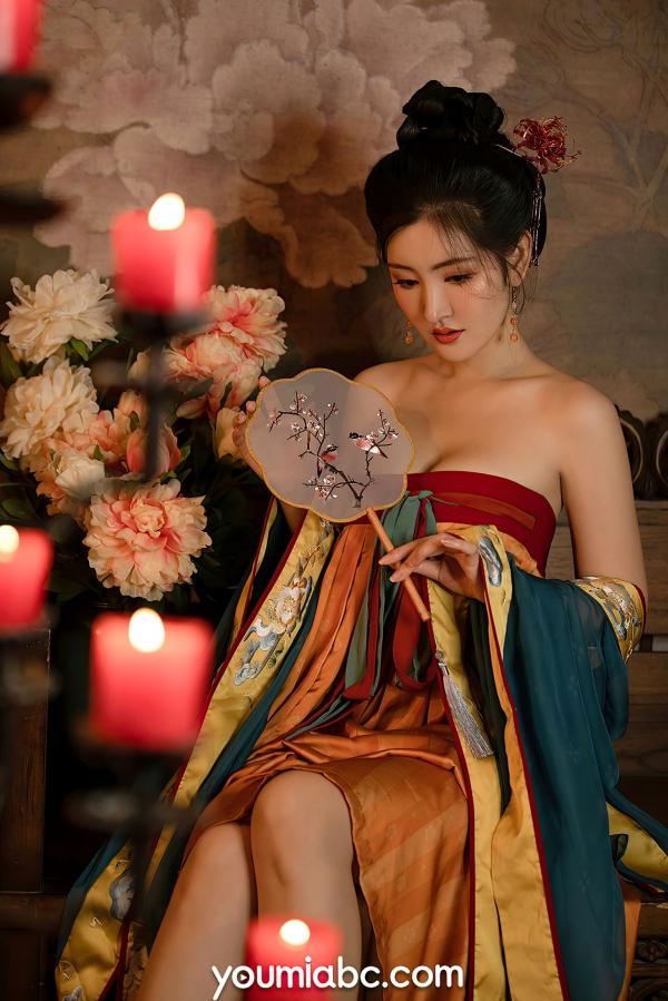 沈梦瑶   YouMi尤蜜-沈梦瑶-《夜话西窗烛》国风古典汉服私房：香肩半露，烛光摇曳，绝美身姿尽显东方极致诱惑第33张图片