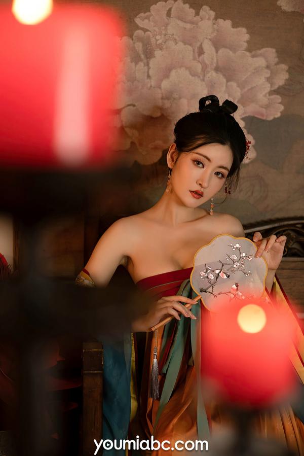 沈梦瑶   YouMi尤蜜-沈梦瑶-《夜话西窗烛》国风古典汉服私房：香肩半露，烛光摇曳，绝美身姿尽显东方极致诱惑第35张图片