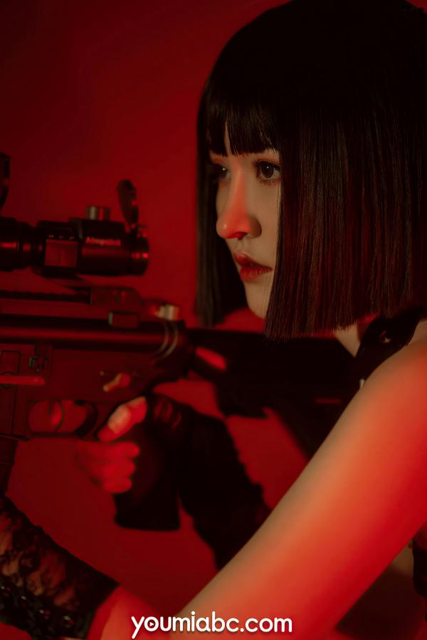 沈梦瑶   YouMi尤蜜-沈梦瑶-《血色浪漫》：冷艳战术皮衣束缚写真，持枪诱惑，极致性感大尺度，高清无圣光第42张图片