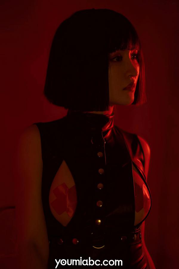 沈梦瑶   YouMi尤蜜：沈梦瑶《复仇女郎》— 魅惑红光暗调，冷艳黑色皮衣，极致性感大片第31张图片