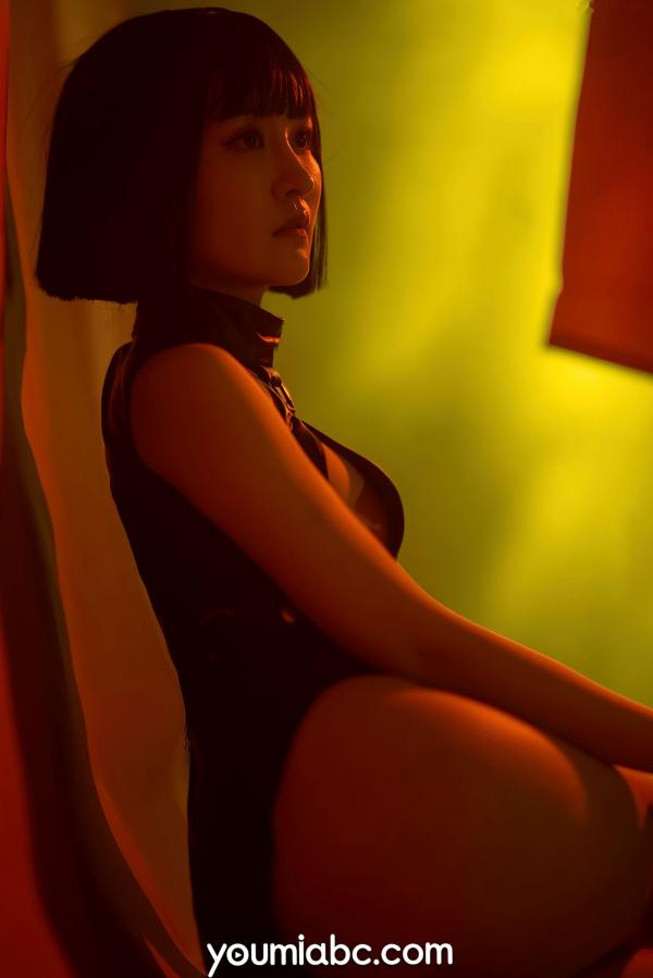 沈梦瑶   YouMi尤蜜：沈梦瑶《复仇女郎》— 魅惑红光暗调，冷艳黑色皮衣，极致性感大片第61张图片