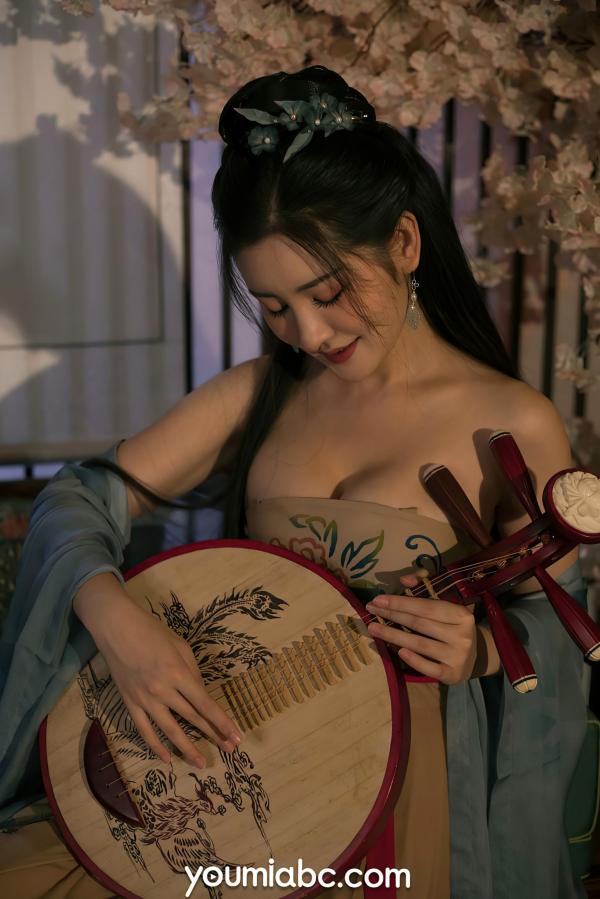 沈梦瑶   YouMi尤蜜沈梦瑶《琵琶行》古风写真，精致古典抹胸造型，尽显绝色温婉东方韵味大片第5张图片