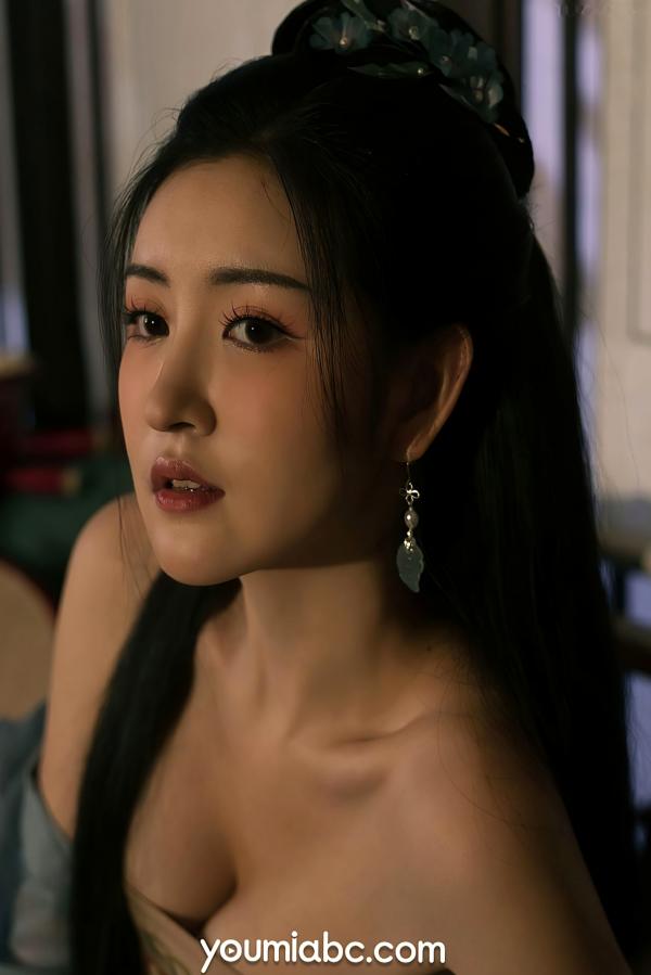沈梦瑶   YouMi尤蜜沈梦瑶《琵琶行》古风写真，精致古典抹胸造型，尽显绝色温婉东方韵味大片第13张图片