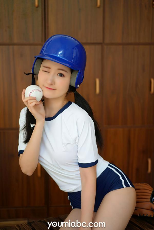 沈梦瑶   YouMi尤蜜 沈梦瑶《棒球少女心动signal》私房写真，青春运动风制服，白丝长腿纯欲动人，更衣室里的心动瞬间第28张图片