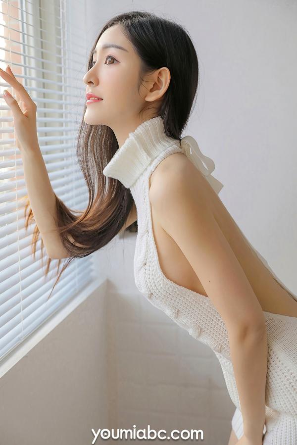 沈梦瑶   YouMi尤蜜沈梦瑶《写真书》：清纯颜值搭配牛仔背带造型，演绎大胆居家私房大尺度无圣光诱惑第28张图片