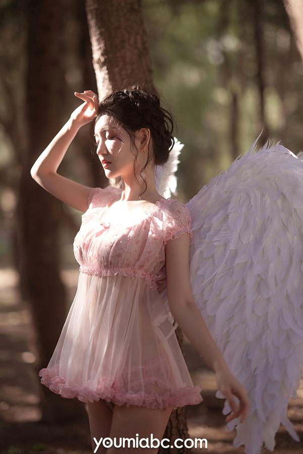 沈梦瑶   YouMi尤蜜-沈梦瑶《粉天使》：森林户外角色扮演，粉色蕾丝透视睡裙，化身梦幻羽翼小天使，极致唯美撩人，无圣光大尺度写真第21张图片