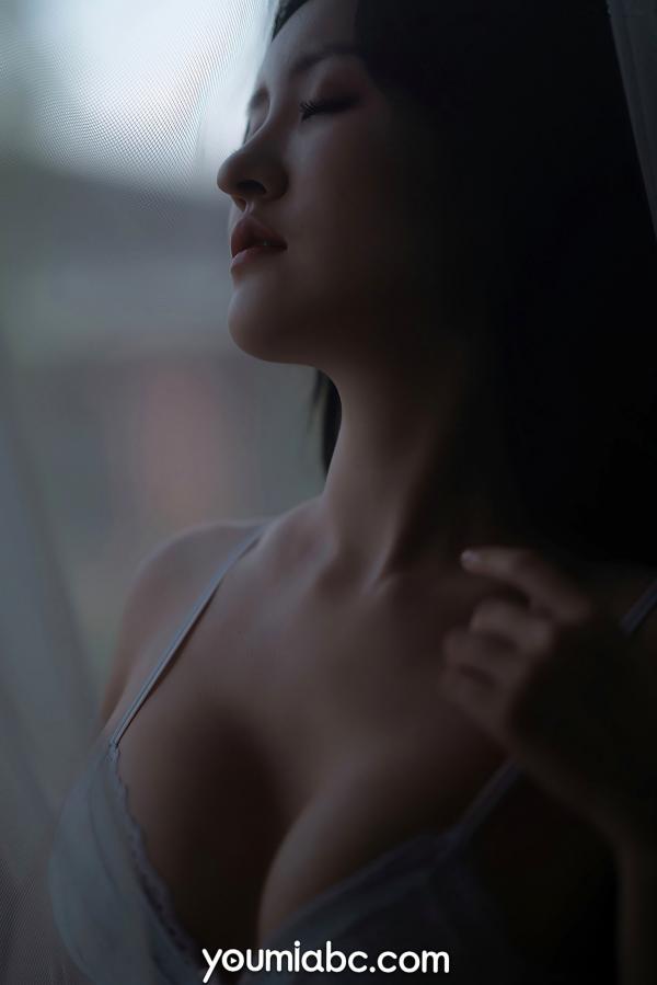 沈梦瑶   YouMi尤蜜-沈梦瑶《飘窗幻梦》私房照，窗边薄纱下的曼妙身姿，高清性感诱惑写真第5张图片