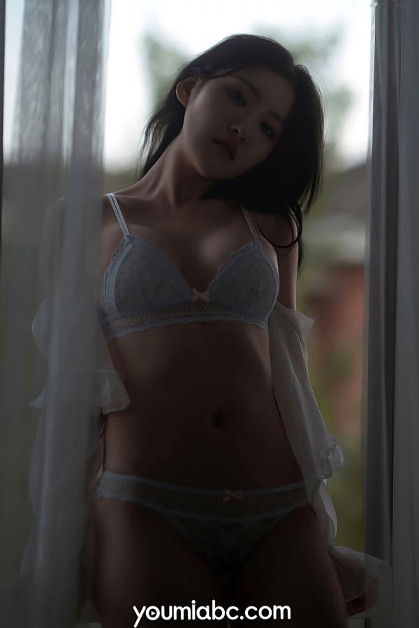 沈梦瑶   YouMi尤蜜-沈梦瑶《飘窗幻梦》私房照，窗边薄纱下的曼妙身姿，高清性感诱惑写真第22张图片