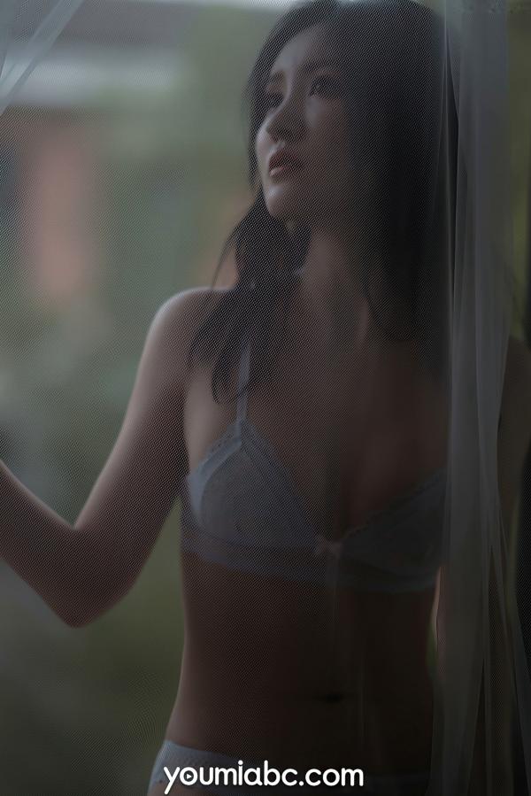 沈梦瑶   YouMi尤蜜-沈梦瑶《飘窗幻梦》私房照，窗边薄纱下的曼妙身姿，高清性感诱惑写真第29张图片