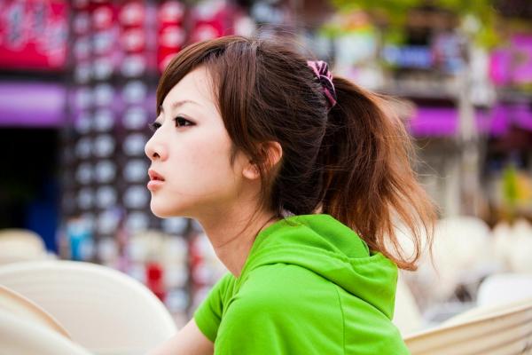 张允霏 张凯洁  台湾正妹张凯洁（果子MM）户外街拍写真，西门町与植物园清新元气私房视觉第2张图片