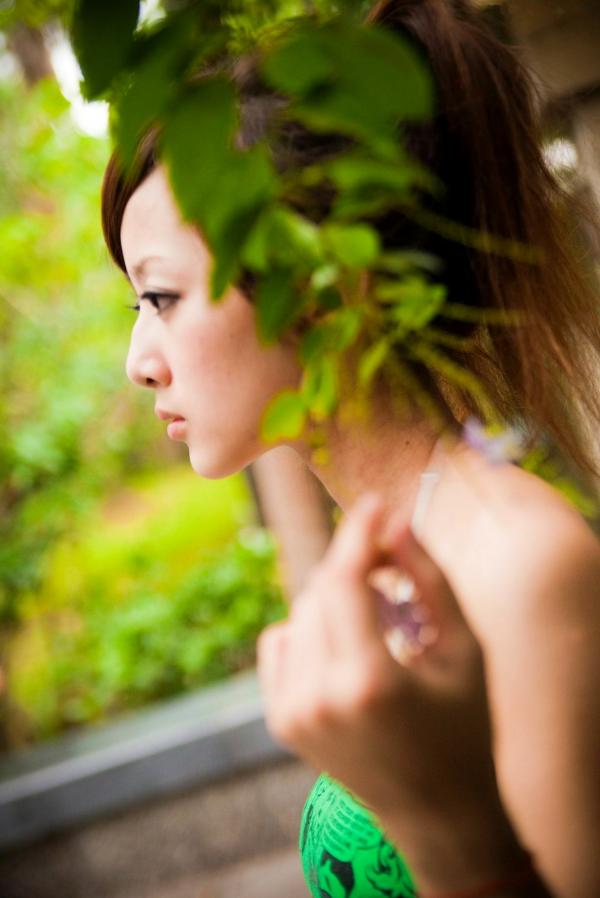 张允霏 张凯洁  台湾正妹张凯洁（果子MM）户外街拍写真，西门町与植物园清新元气私房视觉第65张图片