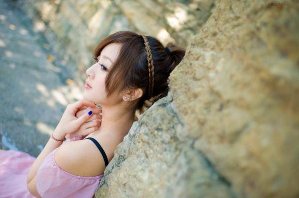 张允霏 张凯洁  台湾正妹张允霏《城市漫游》户外甜美写真，清新少女优雅漫步都市街头第42张图片