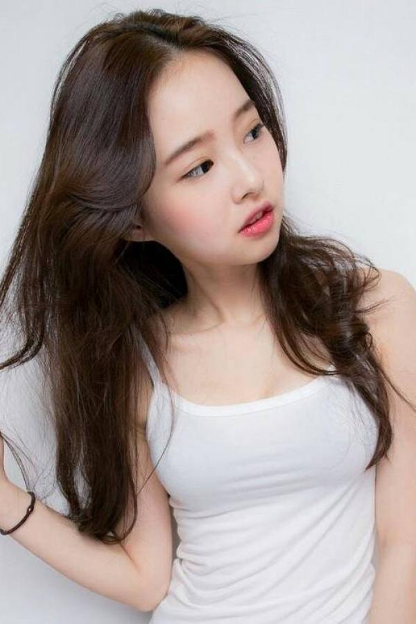 Hana Lin  Hana Lin 娃娃脸正妹可爱的外表有著惊人美胸第9张图片