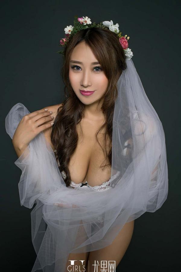 姜雨宏Ava  姜雨宏 [爱尤物]高清写真图VOL.506 爆乳新娘第23张图片