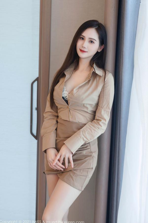 SISY思   【IMiss爱蜜社】754期 SISY思：米色职场制服与黑色蕾丝内衣私房照，演绎知性优雅与极致性感双重诱惑第8张图片
