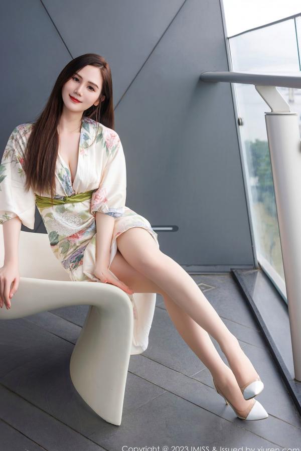 SISY思   IMiss爱蜜社-745-SISY思-清新白色印花短裙私房照-气质女神性感诱惑丝袜大尺度套图-2023.08.28第6张图片