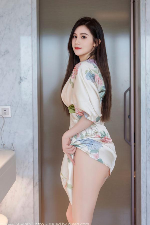 SISY思   IMiss爱蜜社-745-SISY思-清新白色印花短裙私房照-气质女神性感诱惑丝袜大尺度套图-2023.08.28第12张图片
