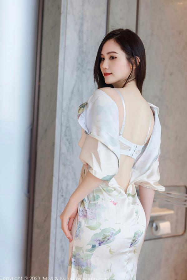 SISY思   IMiss爱蜜社-745-SISY思-清新白色印花短裙私房照-气质女神性感诱惑丝袜大尺度套图-2023.08.28第14张图片