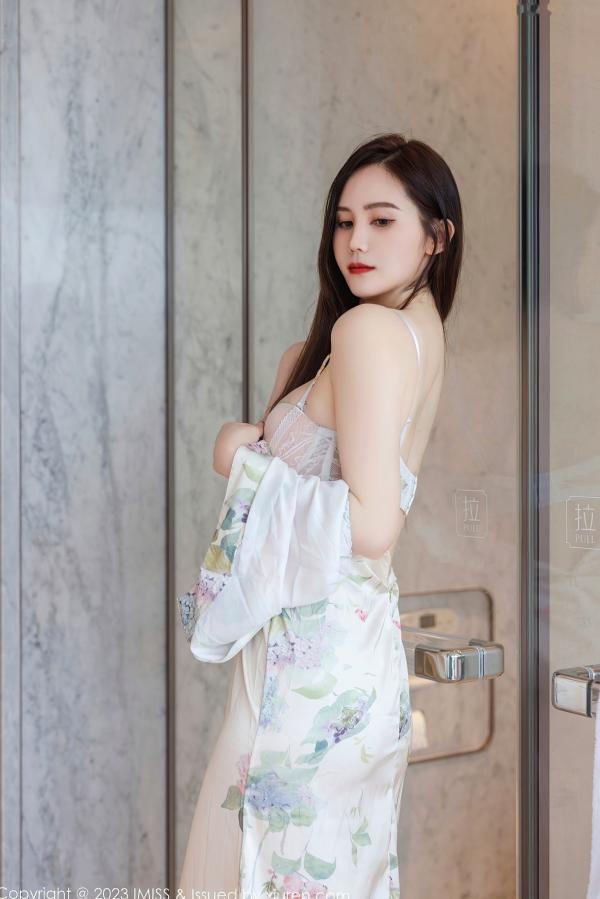 SISY思   IMiss爱蜜社-745-SISY思-清新白色印花短裙私房照-气质女神性感诱惑丝袜大尺度套图-2023.08.28第21张图片