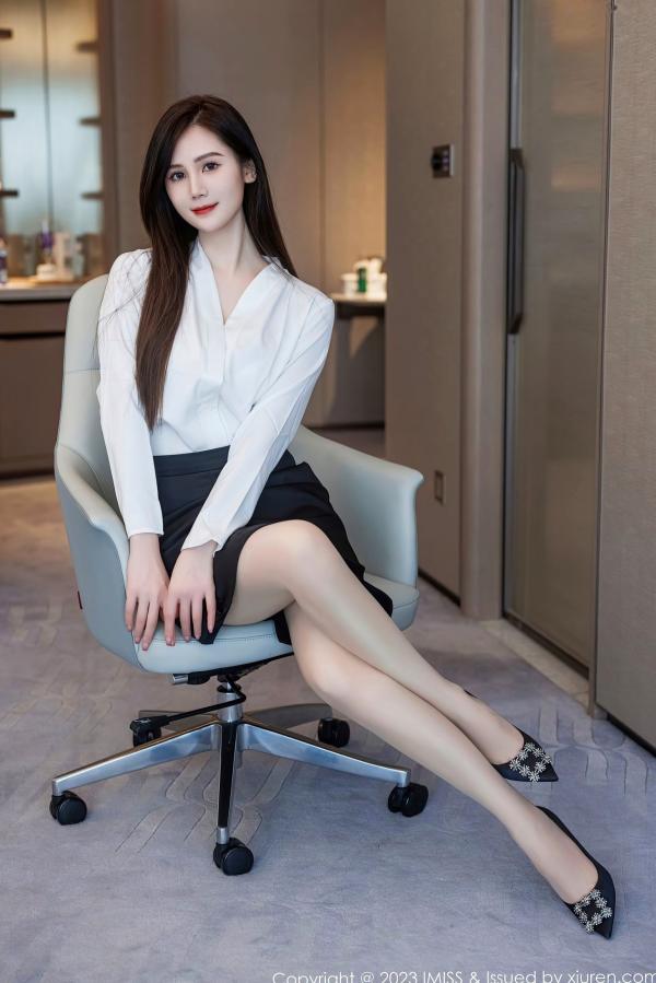 SISY思   IMiss爱蜜社739期：SISY思，职场OL知性魅力与纯白内衣私房写真，演绎优雅制服诱惑第12张图片