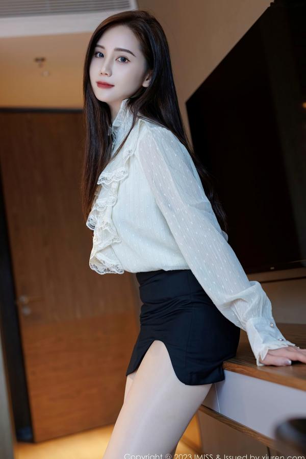 SISY思   IMiss爱蜜社-722-Sisy思-白衬衫黑短裙与红色内衣私房照-性感诱惑美腿写真-2023.03.13第6张图片