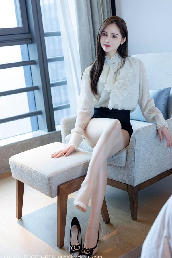 SISY思   IMiss爱蜜社-722-Sisy思-白衬衫黑短裙与红色内衣私房照-性感诱惑美腿写真-2023.03.13第11张图片