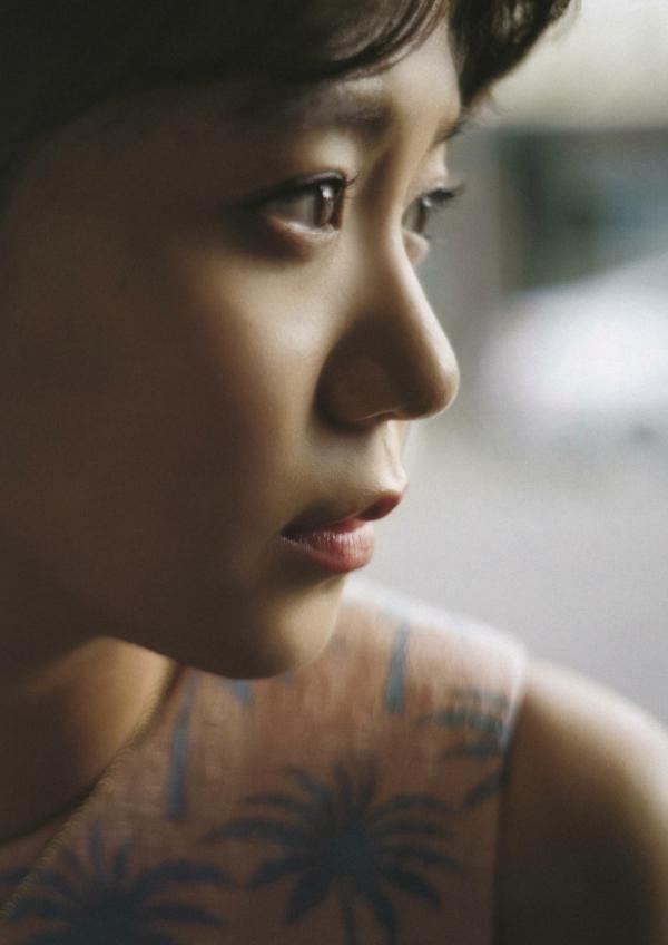星名美怜   星名美怜「MIREITOPIA」高清写真集：清新唯美户外街拍与惬意居家私房风格第88张图片
