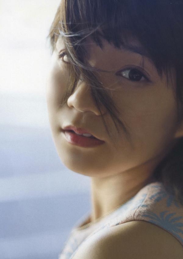 星名美怜   星名美怜「MIREITOPIA」高清写真集：清新唯美户外街拍与惬意居家私房风格第91张图片