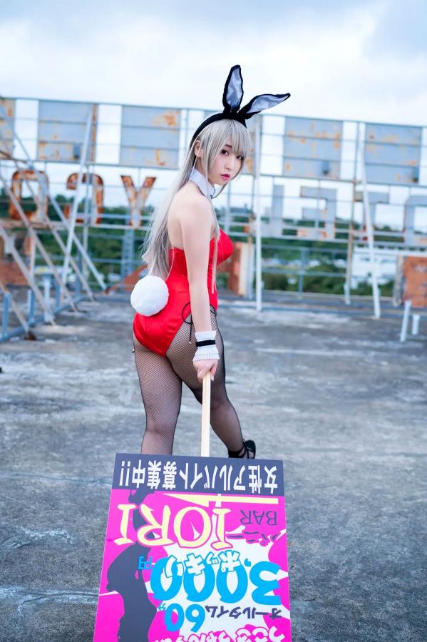 伊織もえ 伊织萌 伊織もえ - 制服はちゃんと着なさーい!! 日系校服与兔女郎角色扮演性感写真第24张图片