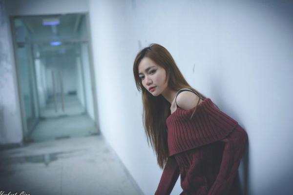 蘇小立 苏小立  台湾正妹苏小立台北街拍写真，时尚皮裤针织衫穿搭尽显都市潮流魅力[56P]第49张图片