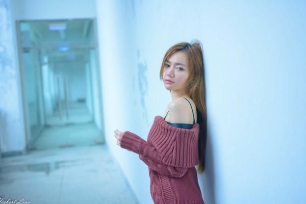 蘇小立 苏小立  台湾正妹苏小立台北街拍写真，时尚皮裤针织衫穿搭尽显都市潮流魅力[56P]第52张图片