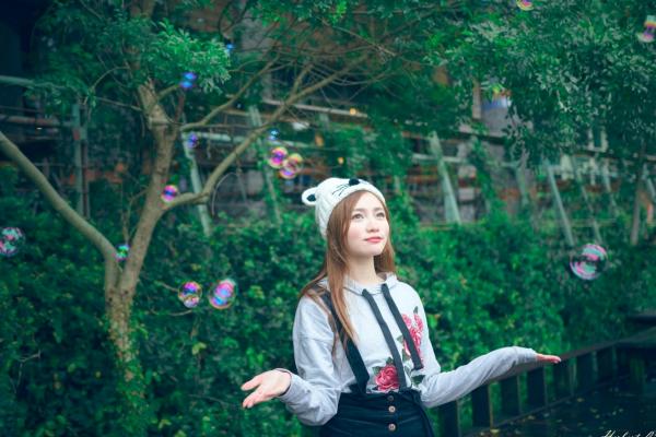 蘇小立 苏小立  台湾正妹苏小立北艺大校园清新日常，可爱少女户外吹泡泡青春活力写真第20张图片
