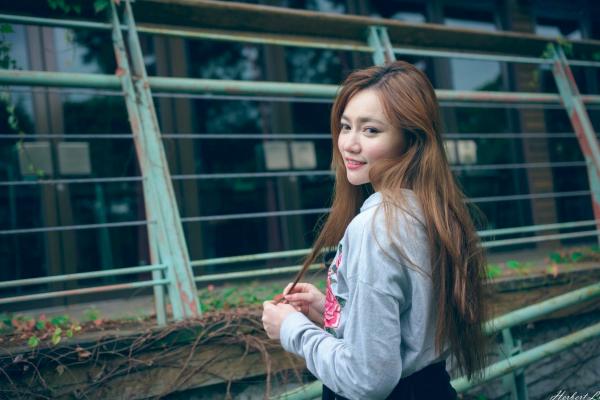 蘇小立 苏小立  台湾正妹苏小立北艺大校园清新日常，可爱少女户外吹泡泡青春活力写真第66张图片