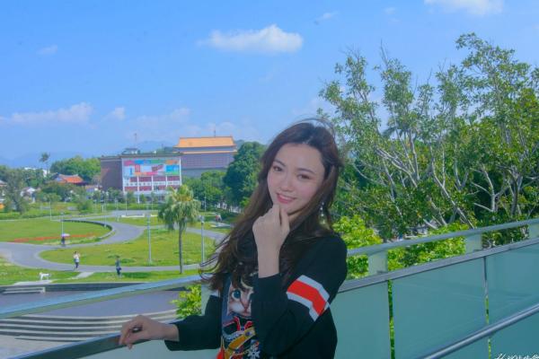 蘇小立 苏小立  台湾正妹苏小立花博新生公园户外街拍，校花系列清新风格甜美写真第32张图片