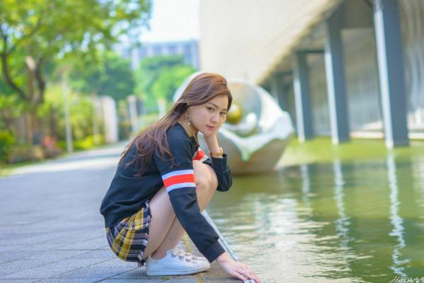 蘇小立 苏小立  台湾正妹苏小立花博新生公园户外街拍，校花系列清新风格甜美写真第48张图片