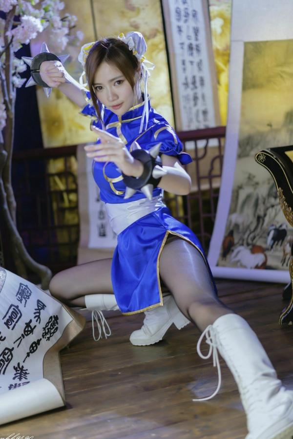 蘇小立 苏小立  台湾正妹苏小立《春丽》Cosplay写真集，经典格斗角色扮演，蓝旗袍丝袜美腿秀，傲娇清纯女神第17张图片