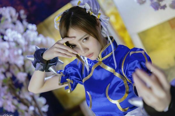 蘇小立 苏小立  台湾正妹苏小立《春丽》Cosplay写真集，经典格斗角色扮演，蓝旗袍丝袜美腿秀，傲娇清纯女神第24张图片